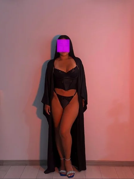 Очаровательная Laura приглашает в гости без предоплаты.